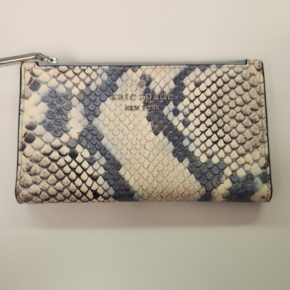 Kate Spade Blue and Cream Snake Print Wallet - Picture 2 of 6